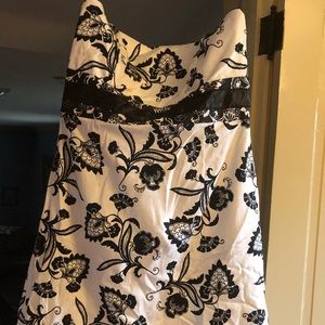 White House Black Market strapless dress